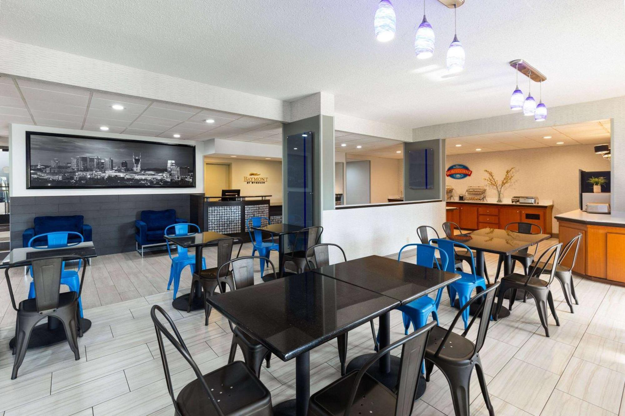 Baymont By Wyndham Nashville Airport Exterior photo