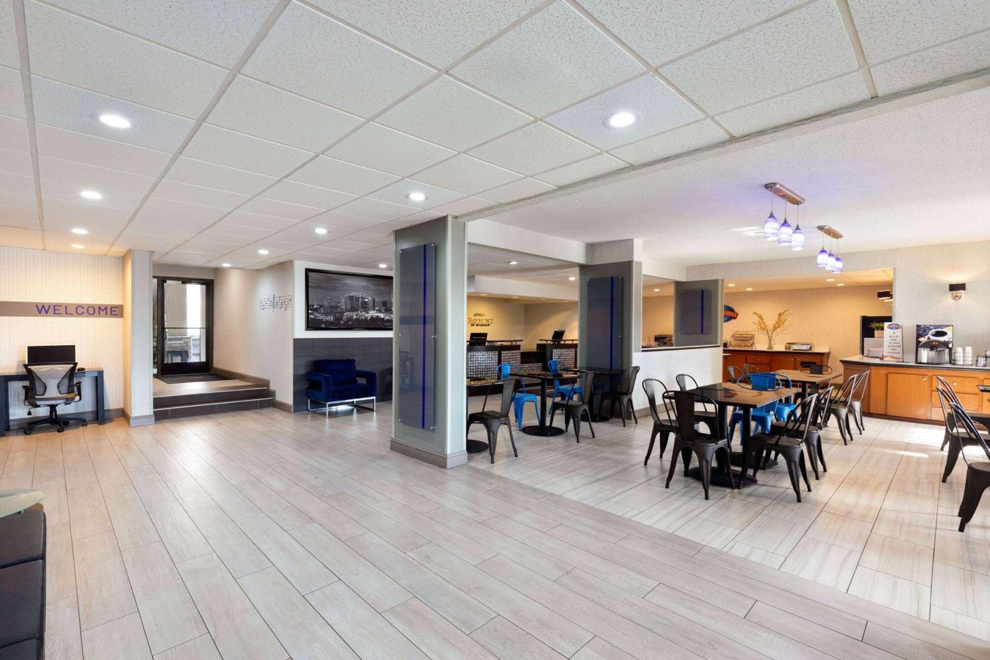 Baymont By Wyndham Nashville Airport Exterior photo
