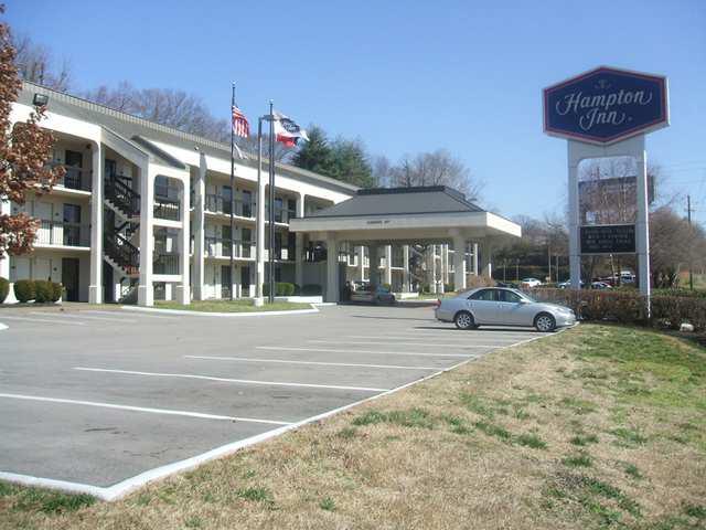 Baymont By Wyndham Nashville Airport Exterior photo